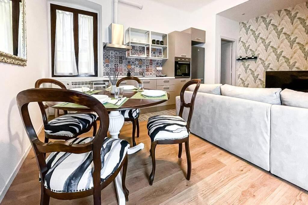 Appartement Luxury Stazione Centrale Elegante Loft à Trieste Extérieur photo