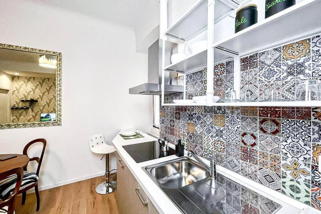 Appartement Luxury Stazione Centrale Elegante Loft à Trieste Extérieur photo
